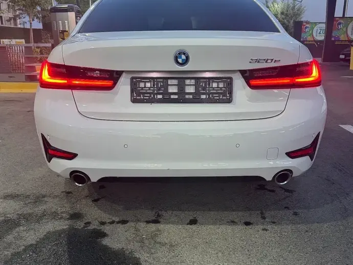 BMW Seria 3 320e Aut. Sport Line