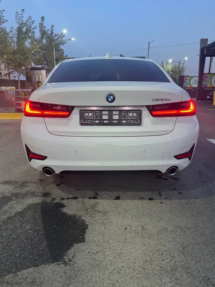 BMW Seria 3 320e Aut. Sport Line — imagine 6