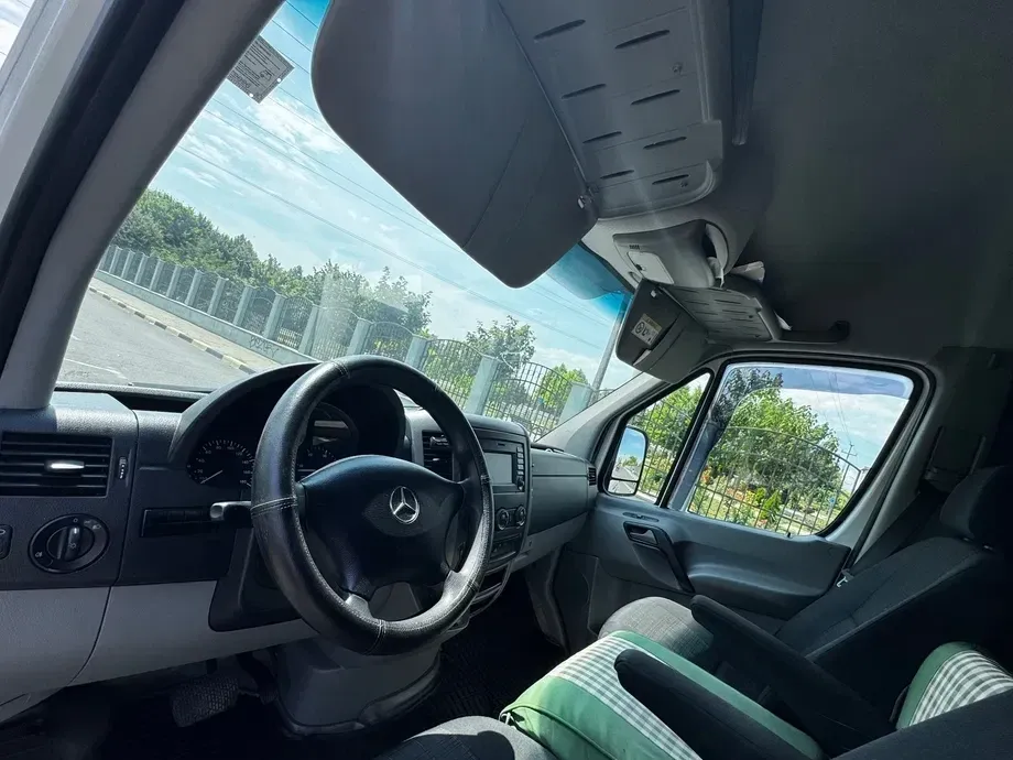 Mercedes-Benz Sprinter — imagine 10