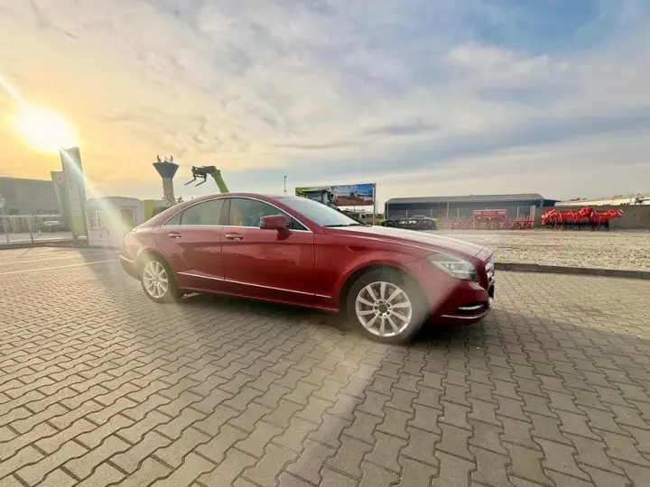 Mercedes-Benz CLS C218