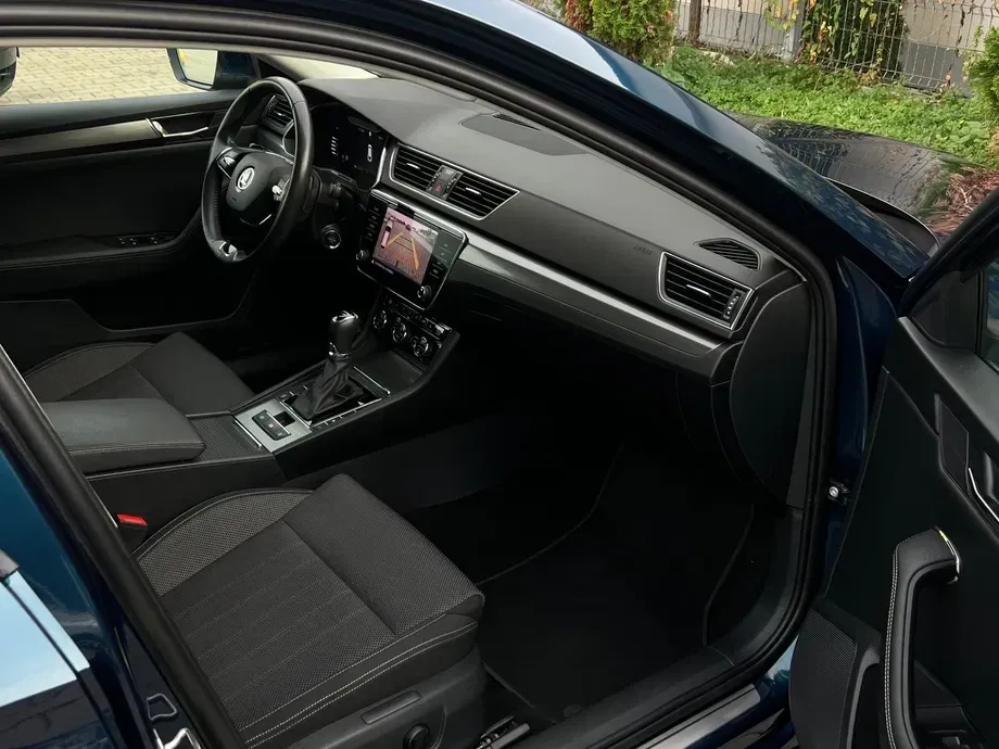 Škoda Superb 2.0 TDI DSG Style — imagine 7