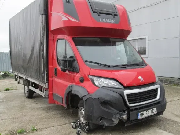 Peugeot Boxer — imagine 2