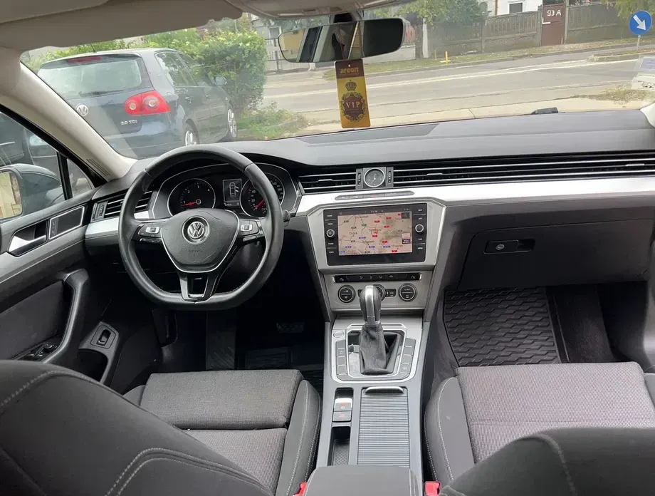 Volkswagen Passat — imagine 7