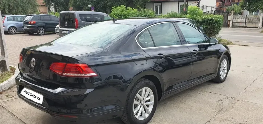Volkswagen Passat — imagine 4