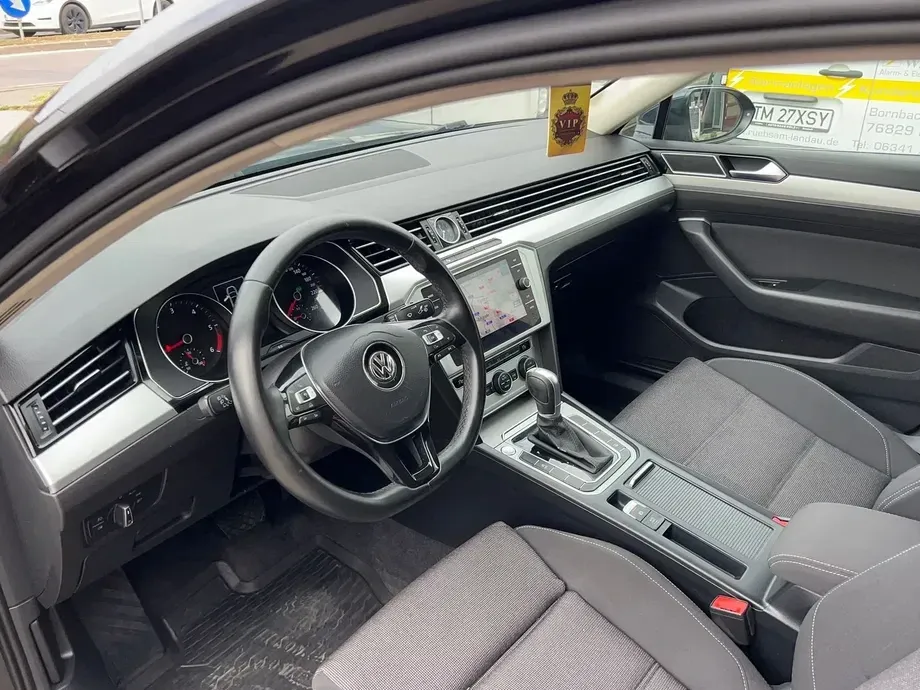 Volkswagen Passat — imagine 6