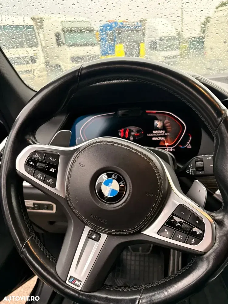 BMW X5 xDrive40i — imagine 5