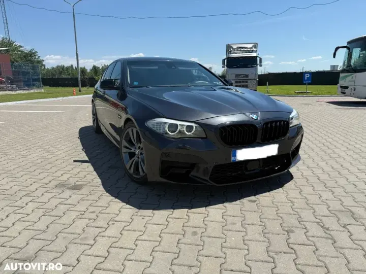 BMW Seria 5 F10/F11/F07 [2010 - 2017] 520d Aut. Edition Sport