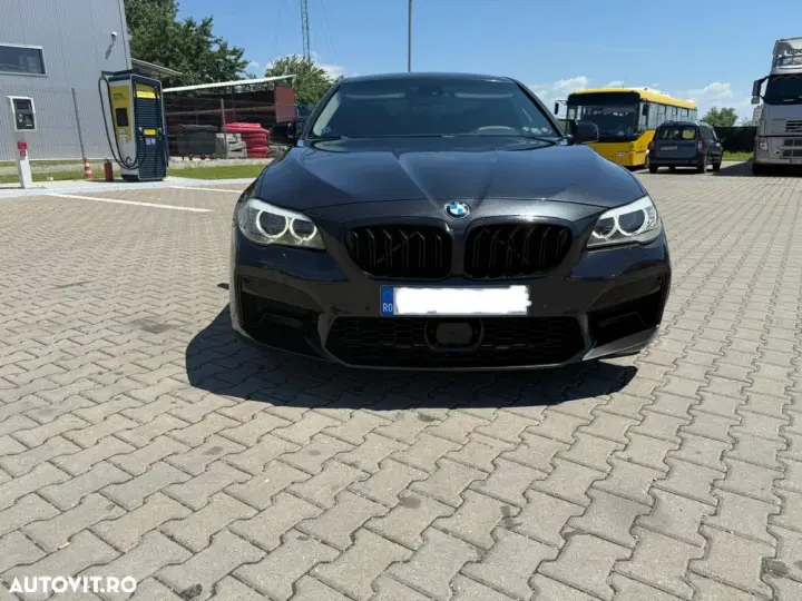 BMW Seria 5 F10/F11/F07 [2010 - 2017] 520d Aut. Edition Sport