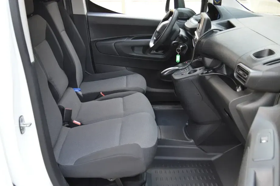 Peugeot E-Partner 50KW — imagine 10