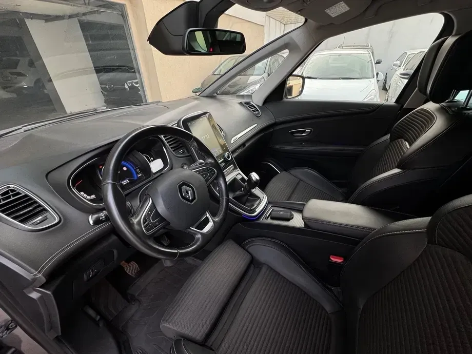 Renault Grand Scenic ENERGY dCi 130 BOSE EDITION — imagine 9