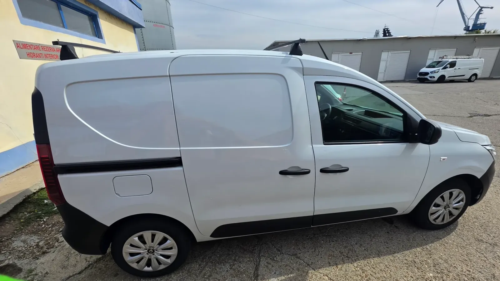 Renault Express — imagine 9