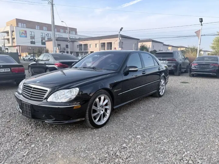 Mercedes-Benz S W220