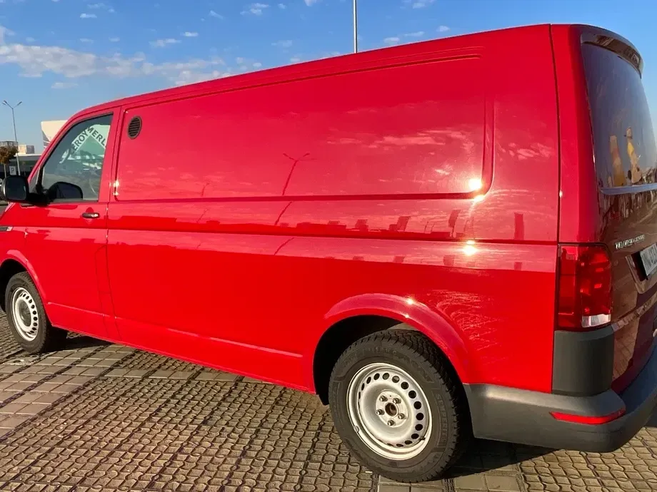 Volkswagen Transporter — imagine 5