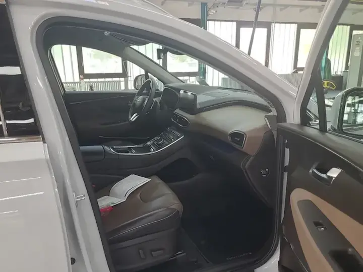 Hyundai Santa Fe IV