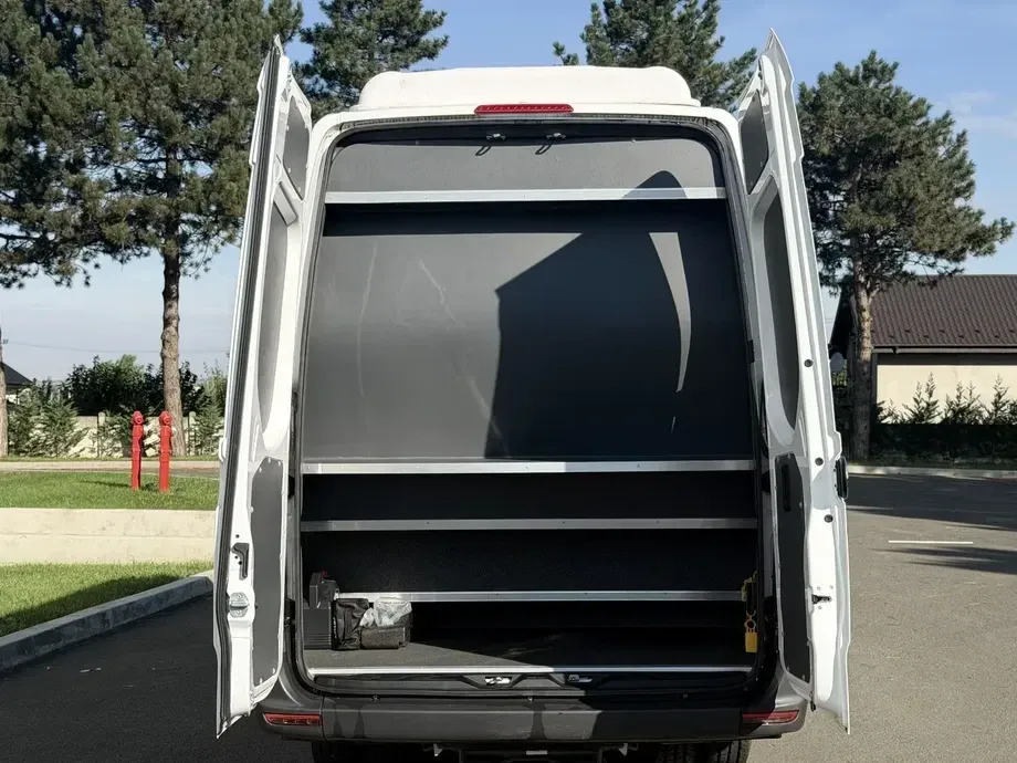 Mercedes-Benz Sprinter 517 — imagine 8