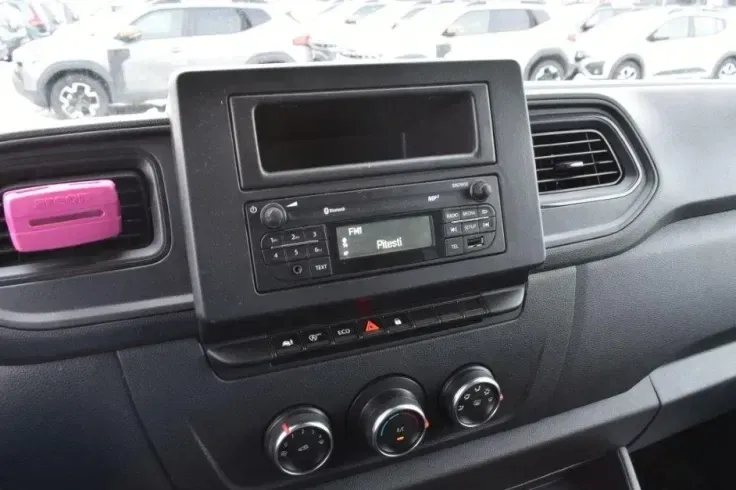 Renault Master — imagine 3