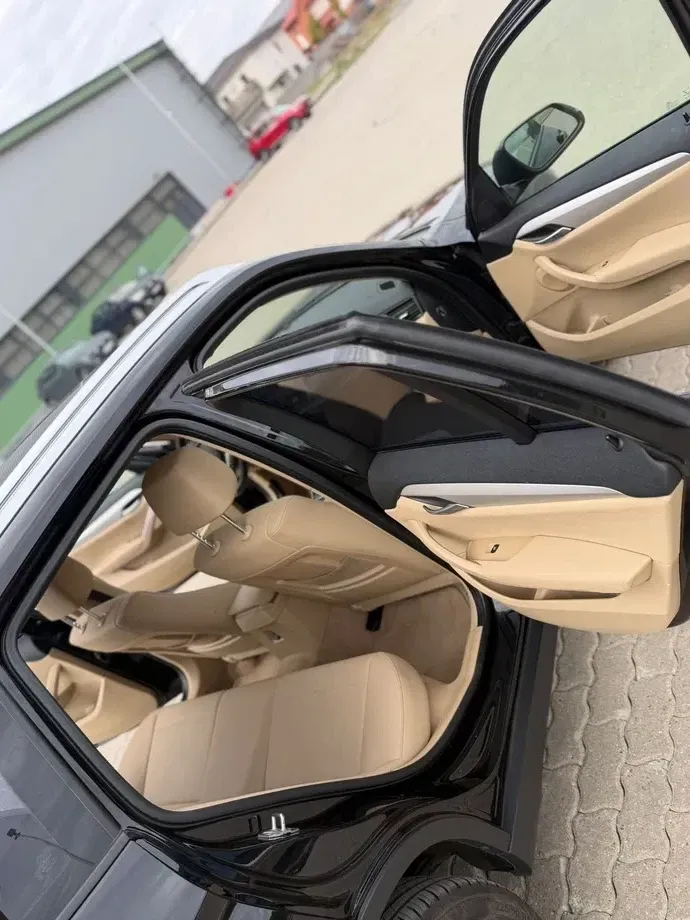 BMW X1 F48 xDrive18d Aut. — imagine 6