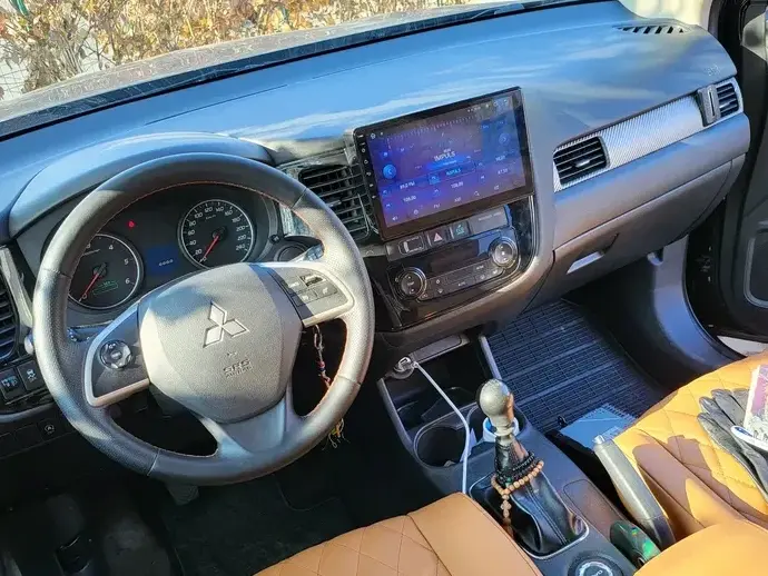 Mitsubishi Outlander III