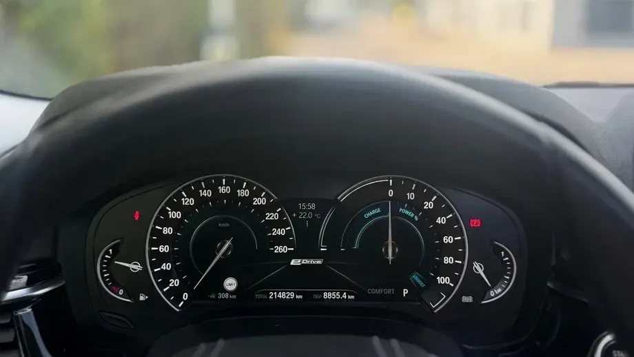 BMW Seria 5 530i AT — imagine 6
