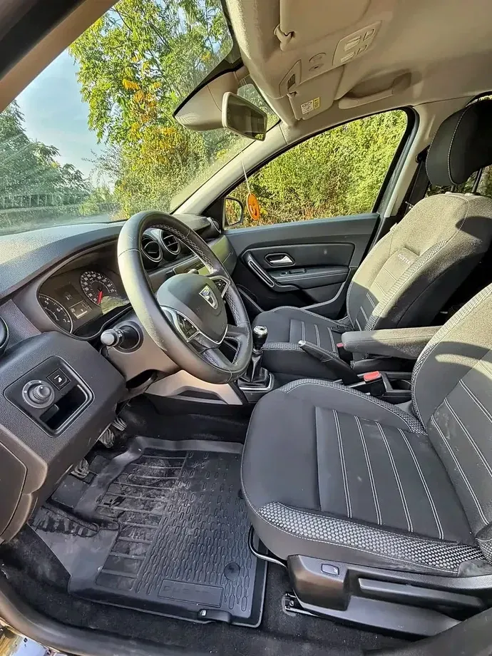 Dacia Duster II 1.5 Blue dCi 4WD Prestige — imagine 8