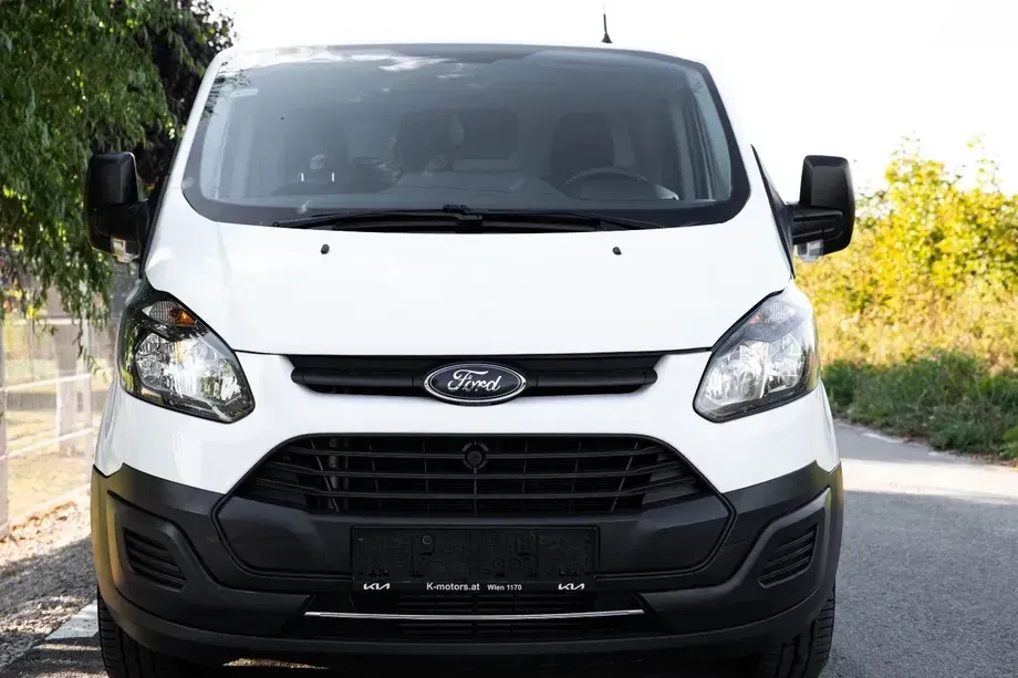 Ford Transit Custom — imagine 3