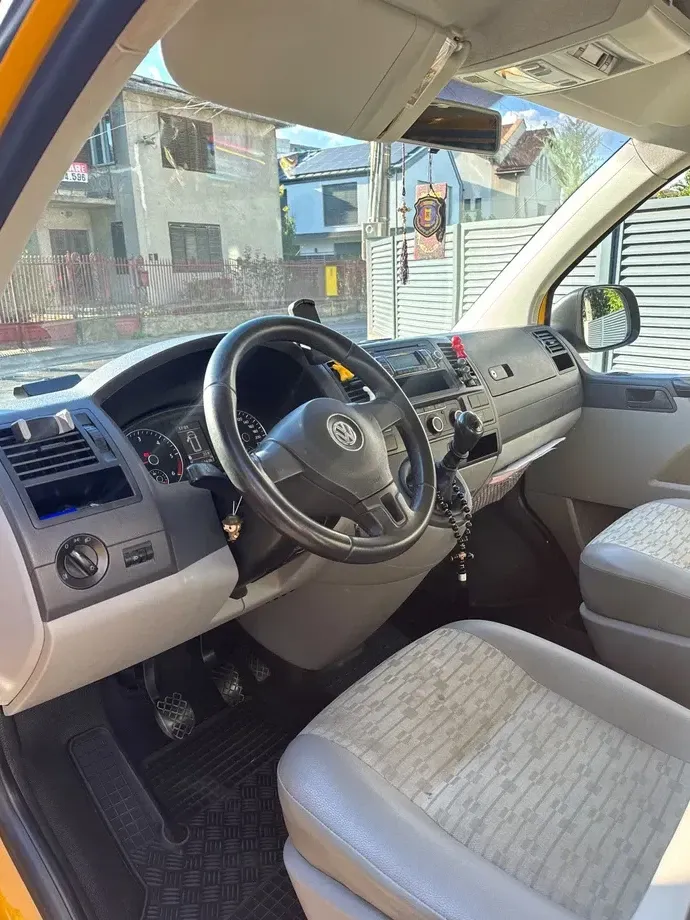 Volkswagen Transporter T5 facelift — imagine 7