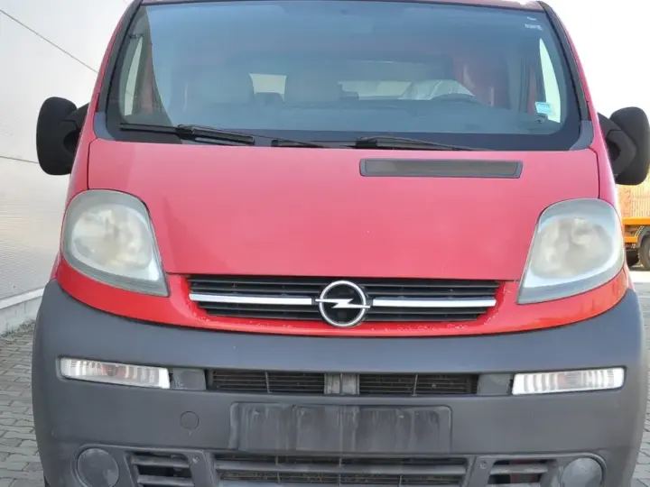 Opel Vivaro 2.5 CDTI L2H1