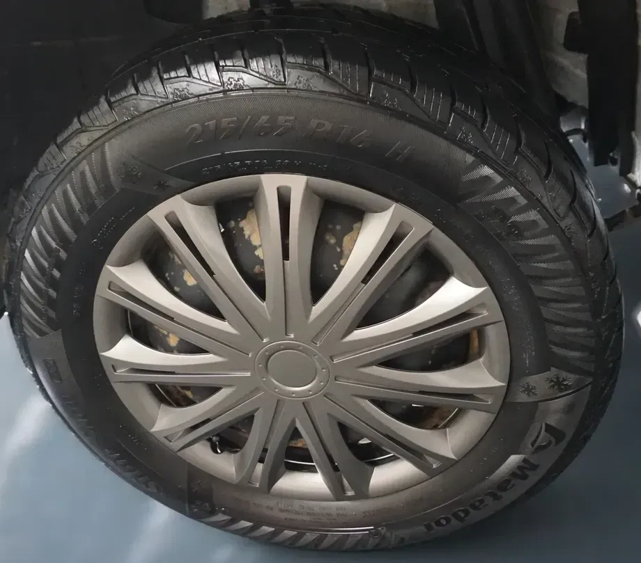 Dacia Duster 1.6 SCe 4WD Comfort — imagine 8