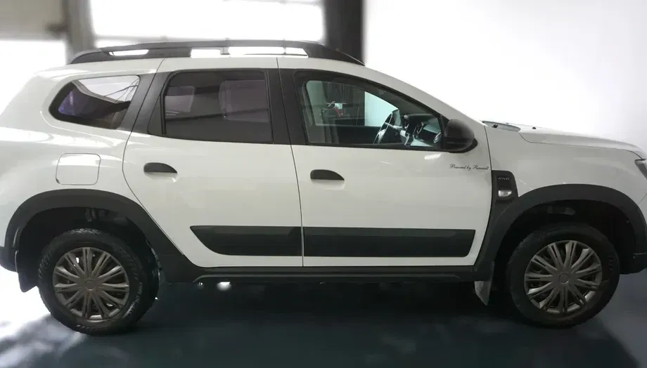 Dacia Duster 1.6 SCe 4WD Comfort — imagine 3