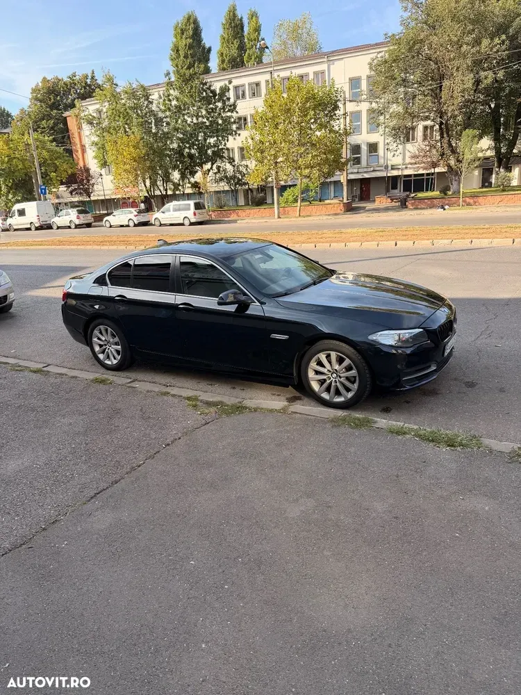 BMW Seria 5 F10/F11/F07 [2010 - 2017] — imagine 3