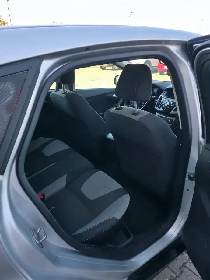 Ford Focus — imagine 9