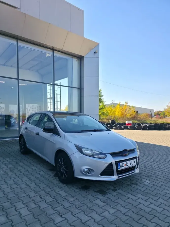 Ford Focus — imagine 4