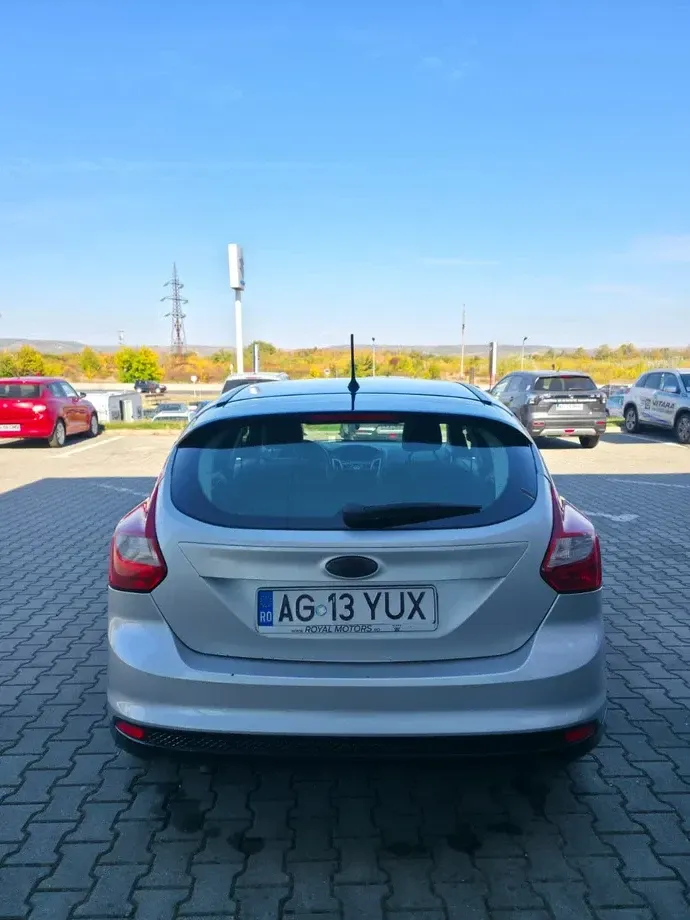 Ford Focus — imagine 3