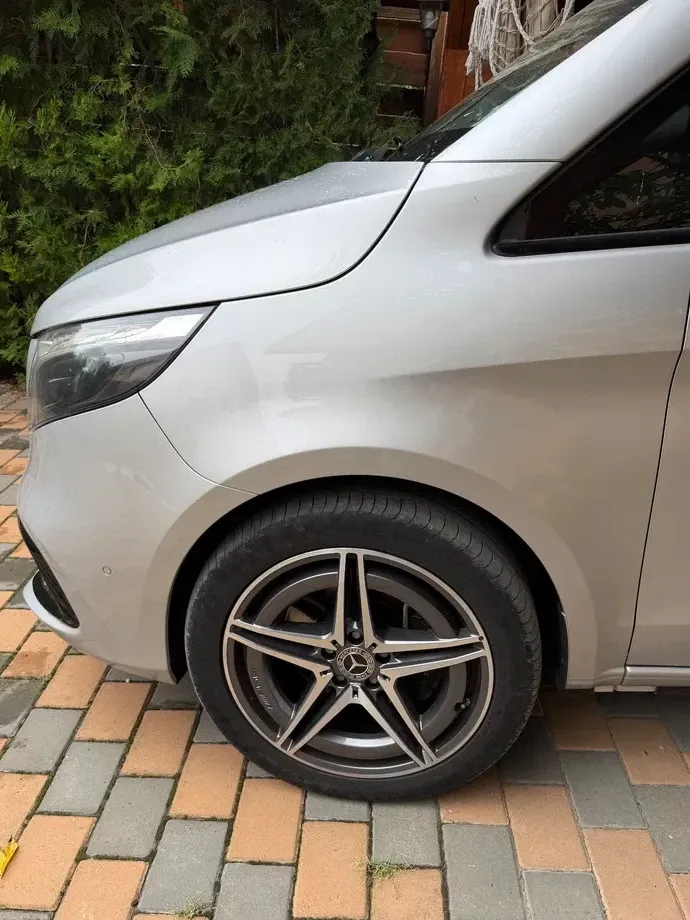 Mercedes-Benz V 300 d Lung Avantgarde — imagine 2