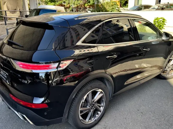 DS Automobiles DS 7 Crossback 1.6 PHeV AWD 300 EAT8 OPERA