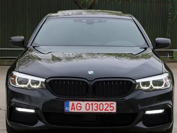 BMW Seria 5 520d Aut. M Sport Edition