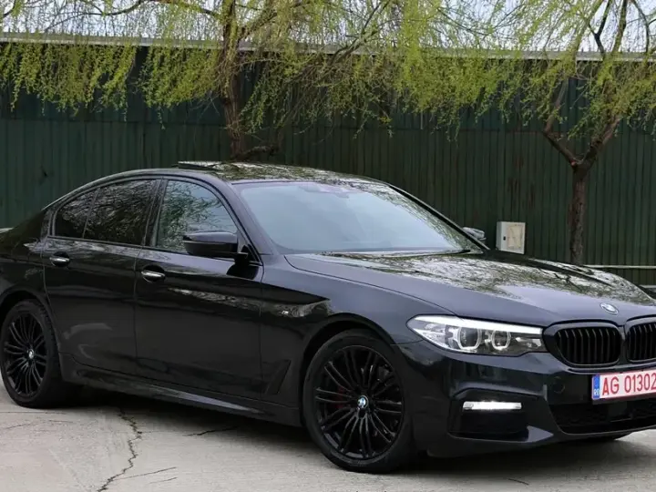 BMW Seria 5 520d Aut. M Sport Edition