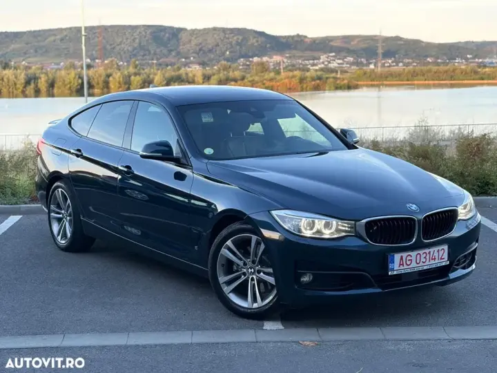 BMW Seria 3 325d Aut. Luxury Line