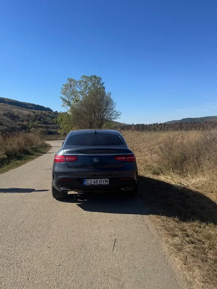 Mercedes-Benz GLE 350 d 4MATIC — imagine 4
