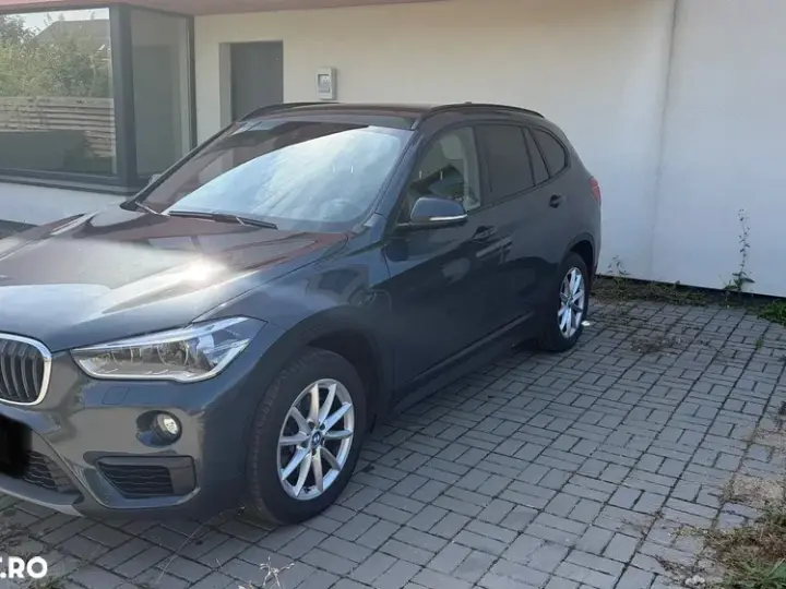 BMW X1 xDrive20i AT