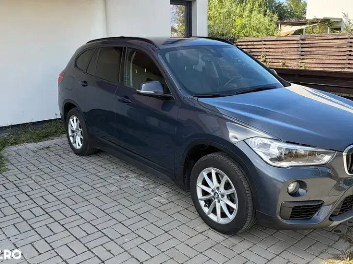 BMW X1 xDrive20i AT