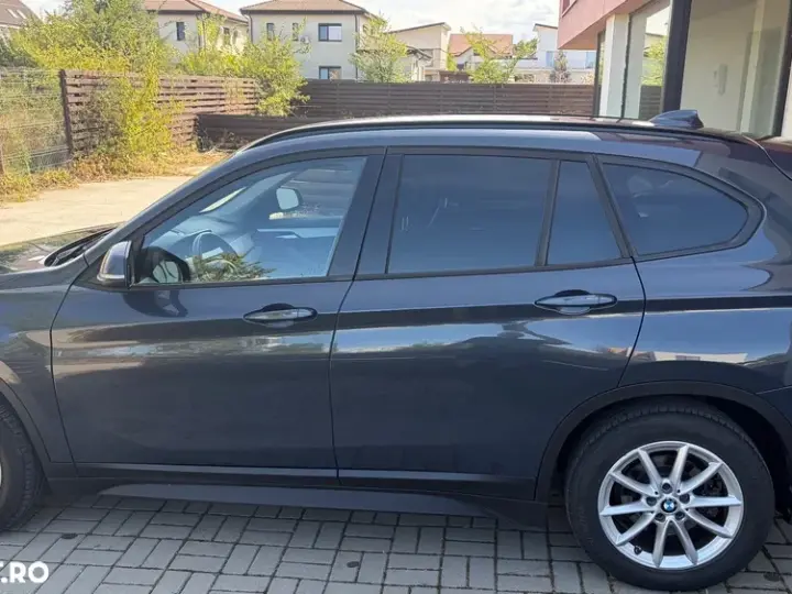 BMW X1 xDrive20i AT