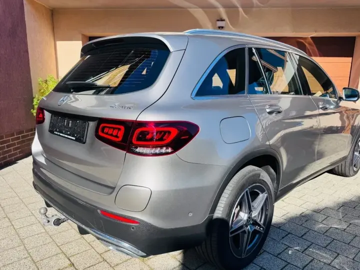 Mercedes-Benz GLC X254