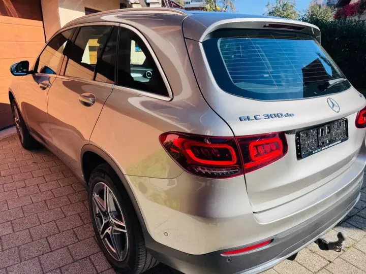 Mercedes-Benz GLC X254