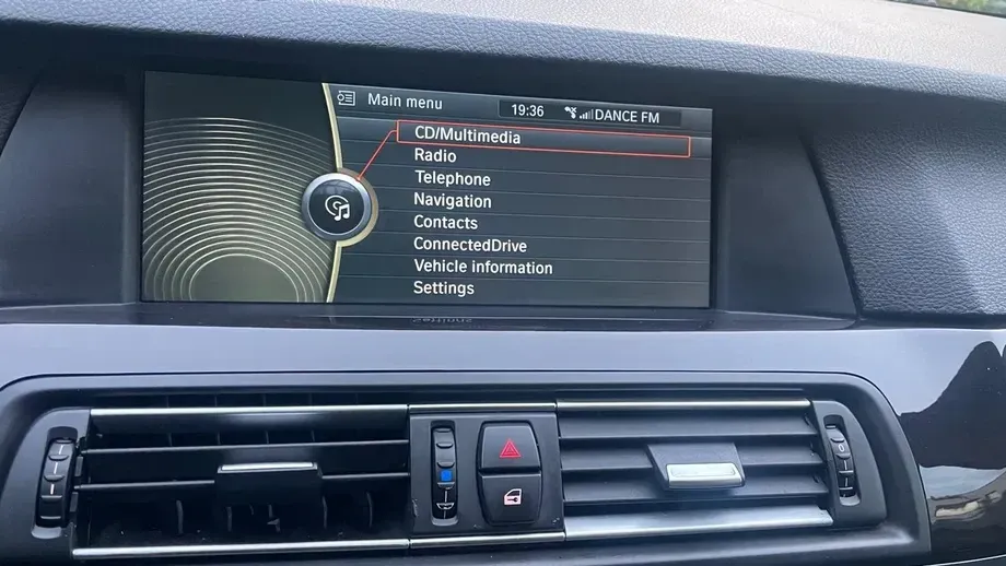BMW Seria 5 F10/F11/F07 — imagine 7