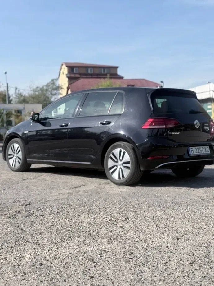 Volkswagen Golf VII e-Golf — imagine 3