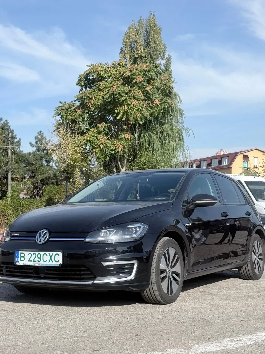 Volkswagen Golf VII e-Golf — imagine 10