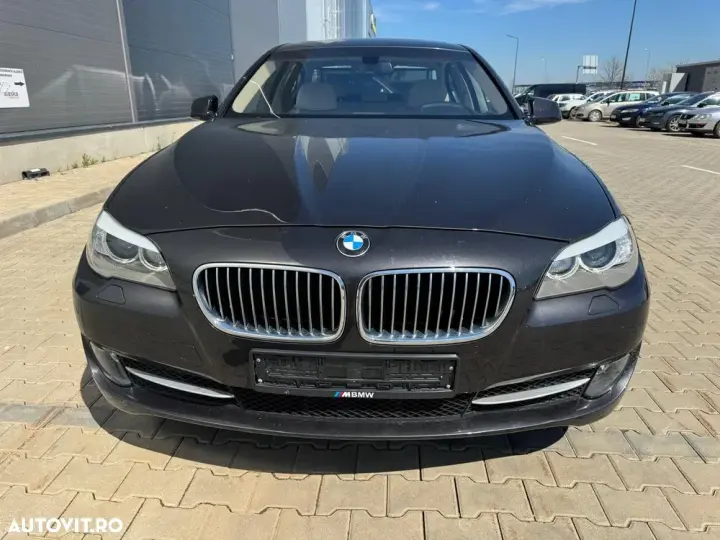 BMW Seria 5 F10/F11/F07 [2010 - 2017] 535d xDrive