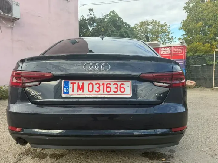 Audi A4 Limuzina