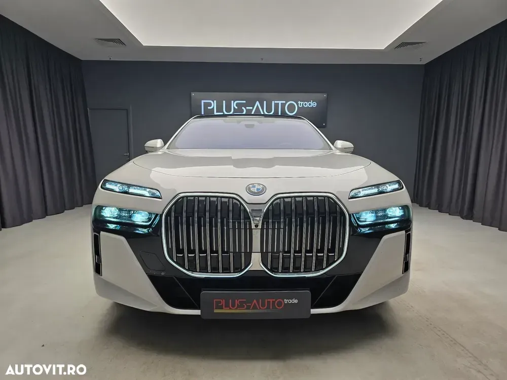 BMW Seria 7 G70 [2022-Prezent] — imagine 3